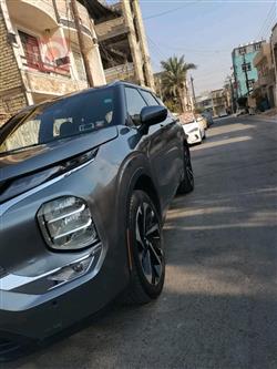 میتسوبیشی ئاوتلاندەر